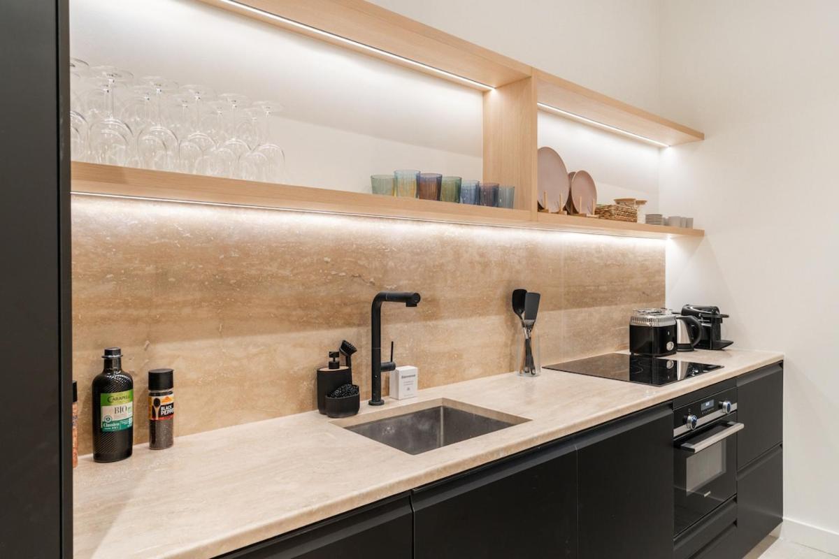 Luxury Of 140 Sqm * Parijs